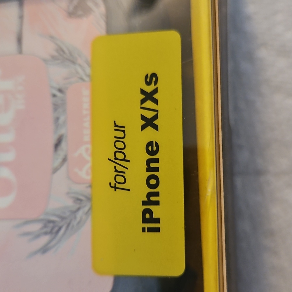NIB Otterbox Defender Realtree Pink Camo Design IPhone X/XS - Picture 2 of 5